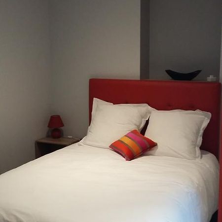 Le Logis D'Isabelle Aparthotel Argentan Exterior photo